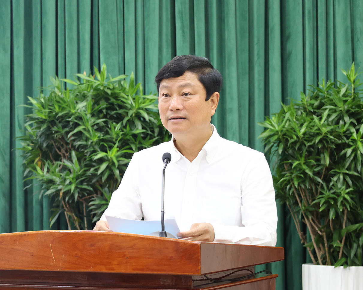 Chủ tịch HĐND Thành phố Võ Văn Minh yêu cầu các địa phương cần chuẩn bị thật chu đáo về mặt nhân sự để đưa bộ máy chính quyền nhiệm kỳ mới chính thức đi vào hoạt động trơn tru từ ngày 1/4.