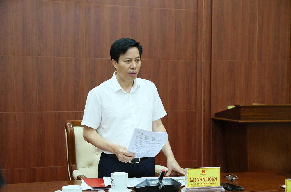 Phó Chủ tịch UBND tỉnh Lại Văn Hoàn yêu cầu cơ quan soạn thảo tiếp thu ý kiến, rà soát kỹ các điều kiện, tiêu chí hỗ trợ.