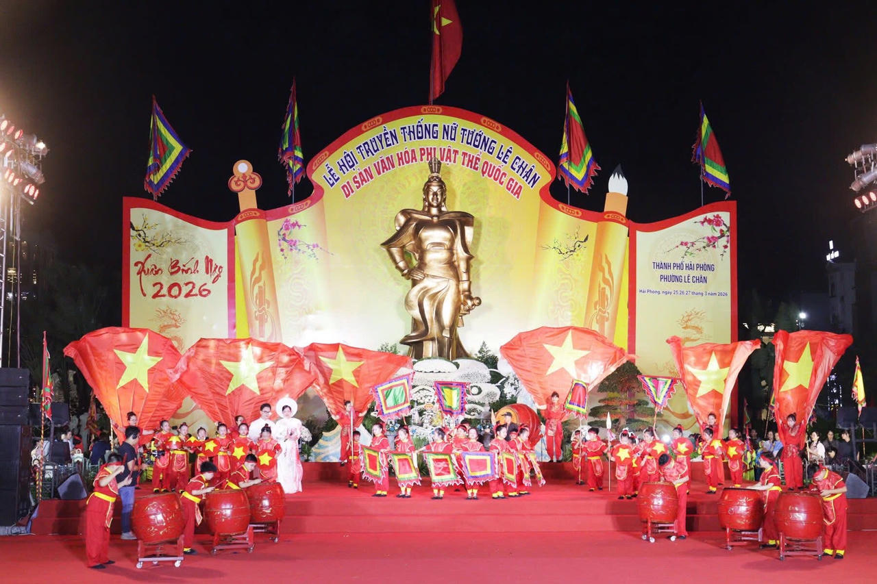 Hải Phòng: Rực rỡ đêm nghệ thuật “Vinh quang Nữ tướng Lê Chân”