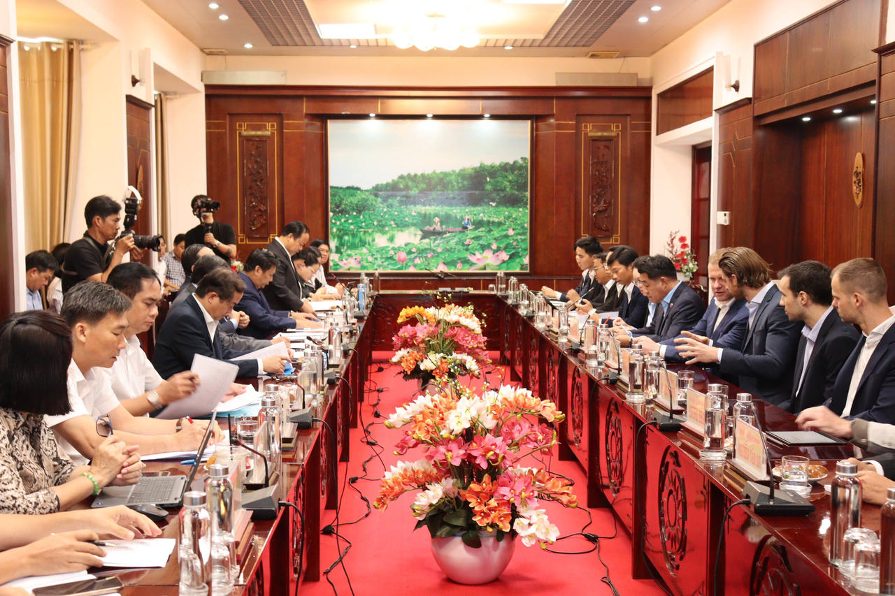 Toàn cảnh buổi làm việc