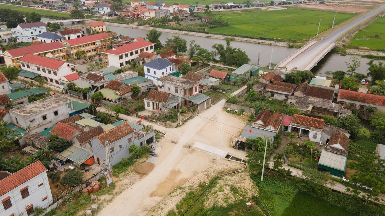 Vướng mặt bằng, khiến tuyến đường chưa thể thông tuyến dù đã cơ bản hoàn thành.