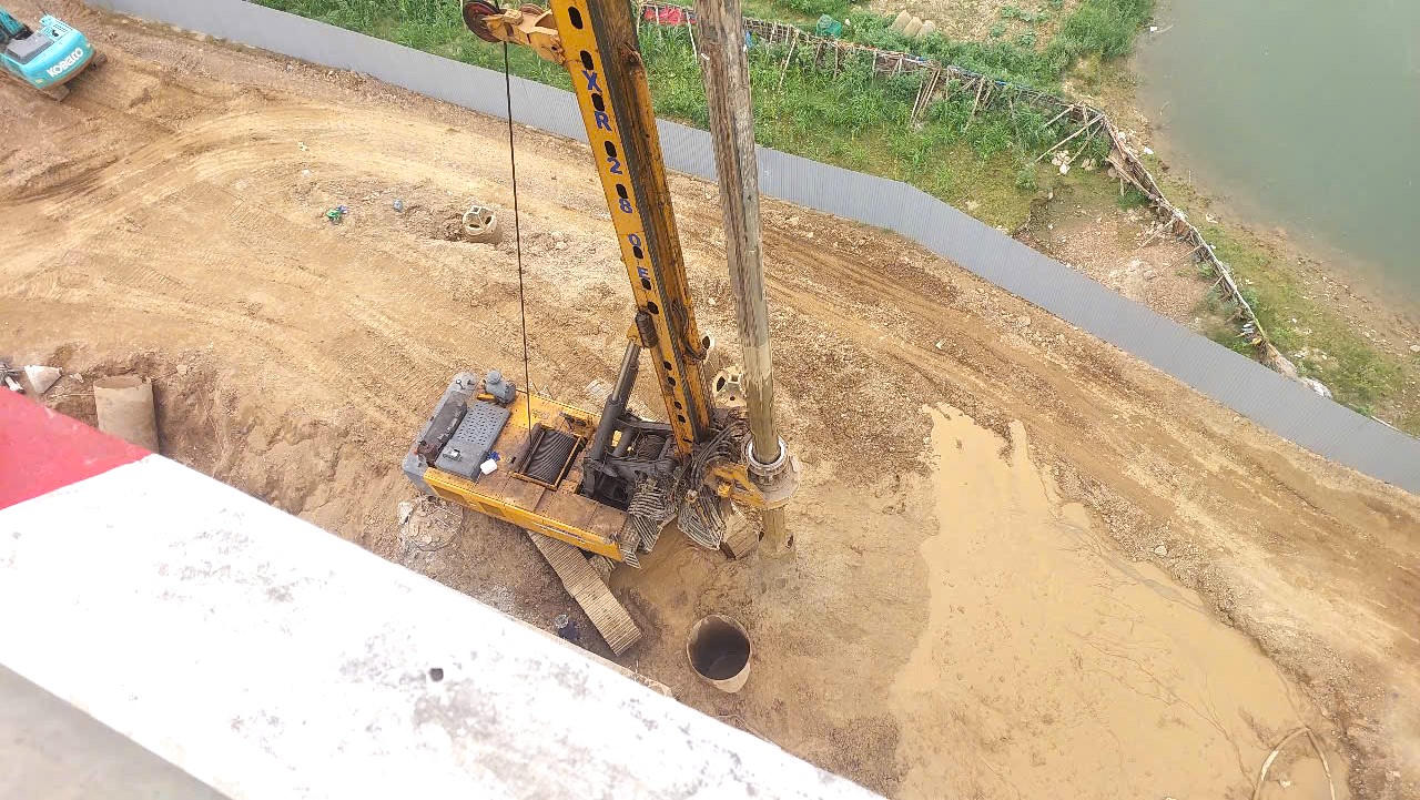 Phú Thọ: Cận cảnh công trình sửa chữa hư hỏng cầu sông Lô