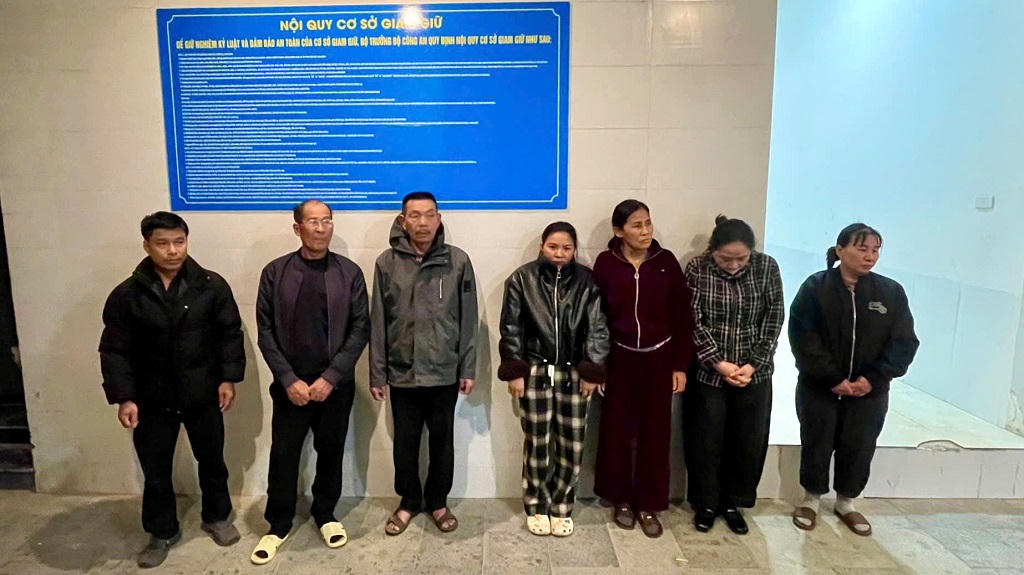 Triệt phá 'ổ bạc' quy tụ loạt 'con bạc' nhiều tiền án 