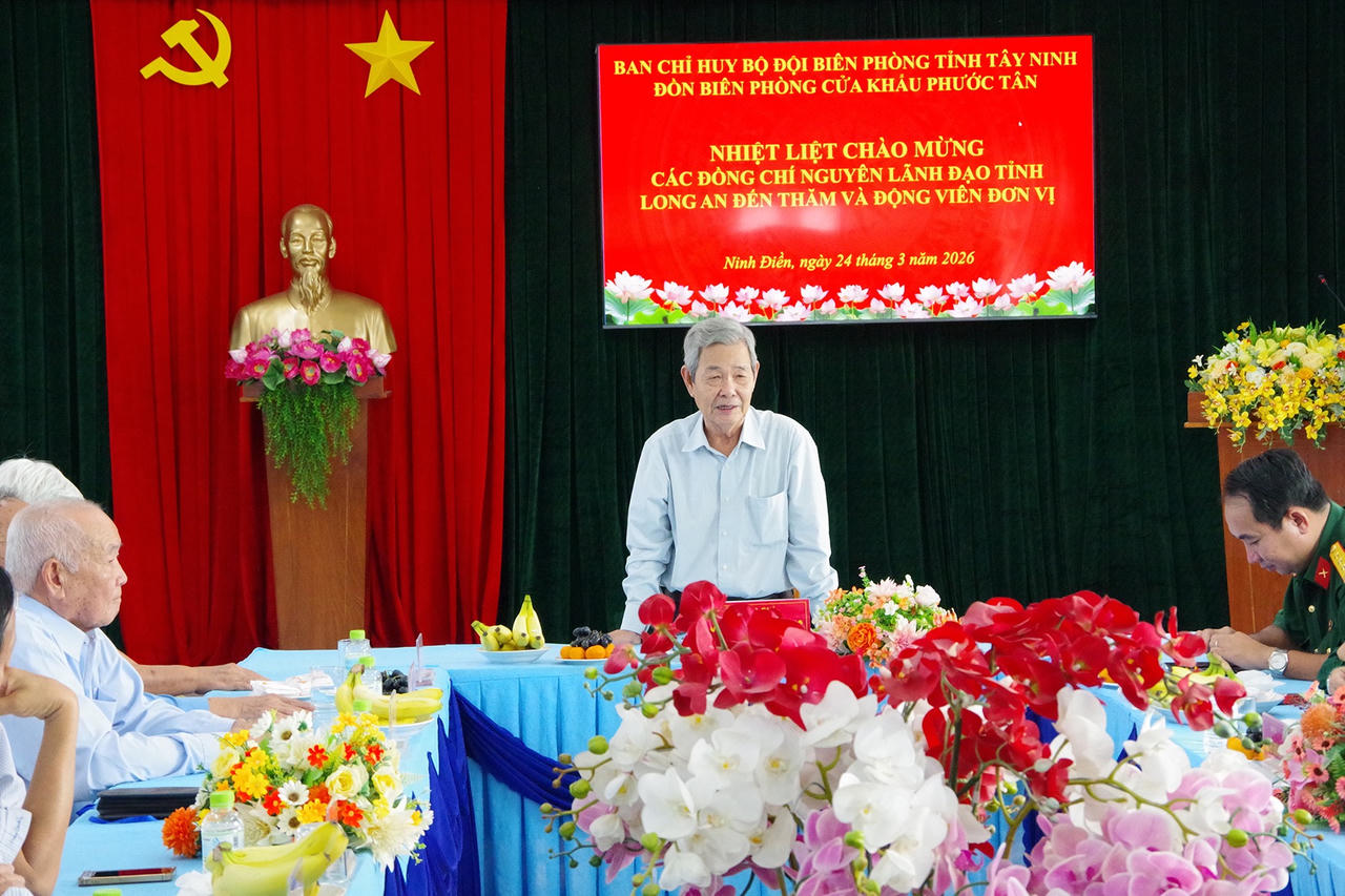 Nguyên lãnh đạo tỉnh Tây Ninh thăm lực lượng Biên phòng tuyến biên giới Tây Ninh