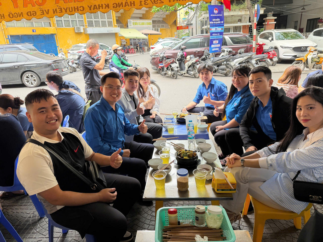 Đảng ủy, lãnh đạo Bộ Tư pháp tặng hoa chúc mừng 95 năm Ngày thành lập Đoàn TNCS Hồ Chí Minh