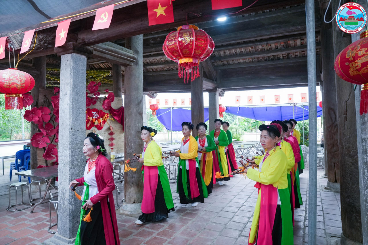 Rộn ràng lễ hội truyền thống Đình So xứ Đoài