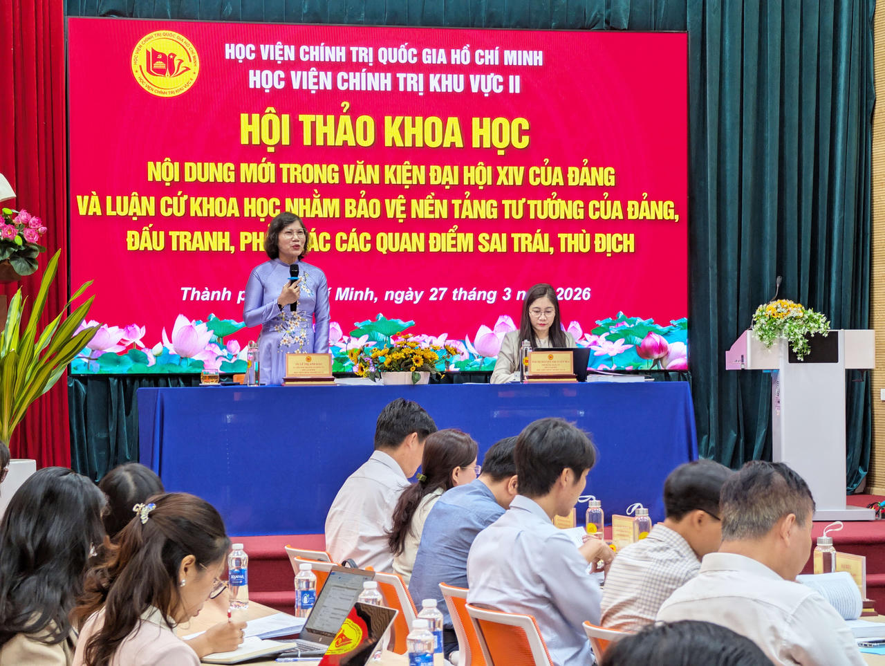 TS. Lê Thị Anh Đào, Phó Giám đốc Học viện Chính trị khu vực II nhìn nhận, nhiều ý kiến trao đổi sâu sắc, thẳng thắn và có giá trị khoa học.