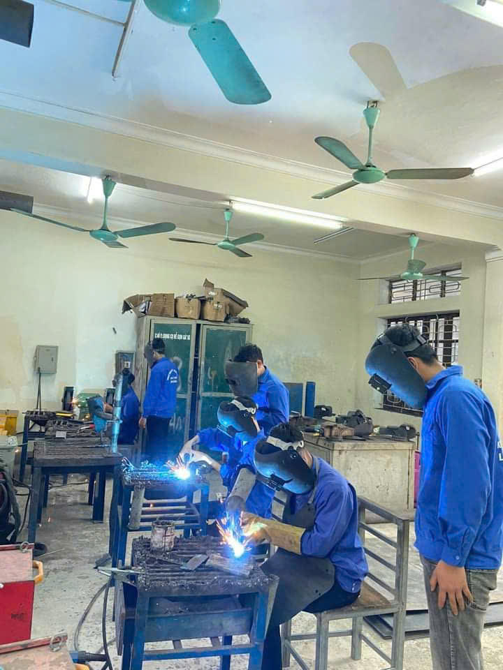 Lực đẩy chính sách từ đề án đào tạo, phát triển nhân lực của Nghệ An