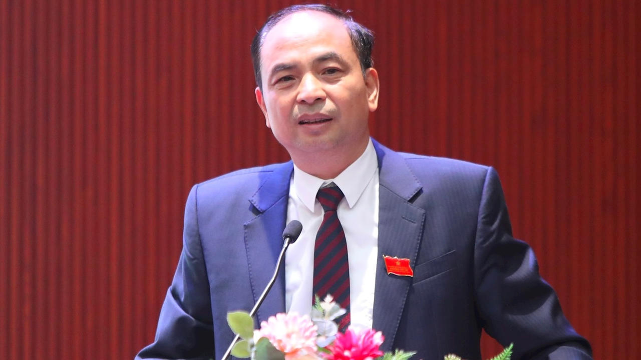 Đồng chí Nguyễn Đình Khuyến giữ chức Chủ tịch HĐND phường Tây Hồ khóa II