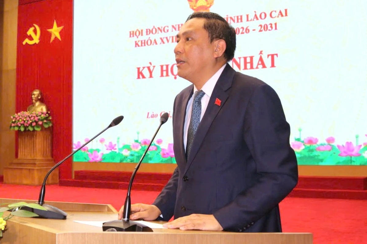 Tân Chủ tịch HĐND tỉnh Lào Cai Hoàng Giang phát biểu bế mạc kỳ họp.