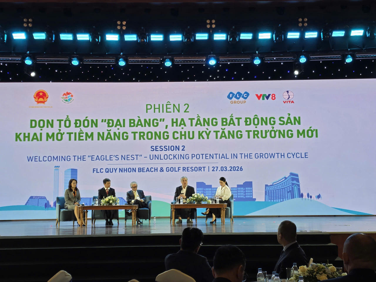 Phiên thảo luận Dọn tổ đón “Đại Bàng” - Hạ tầng bất động sản khai mở tiềm năng trong chu kỳ tăng trưởng mới.