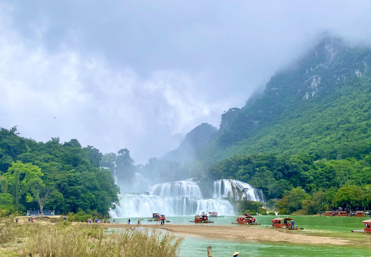 Thác Bản Giốc - Cao Bằng. (Ảnh: Lê Hanh)