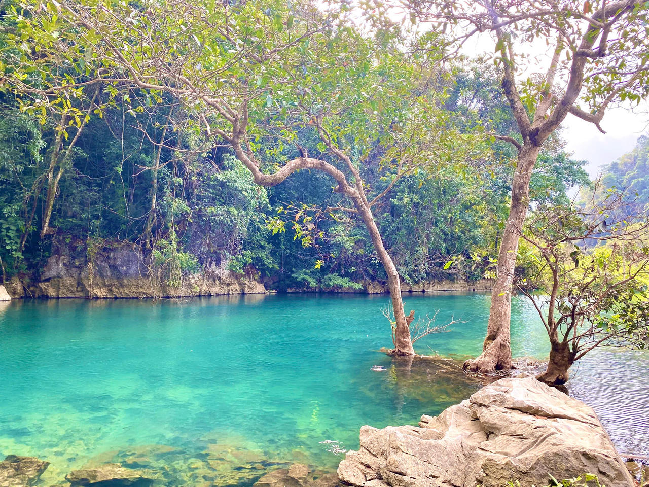 Suối Lê Nin - Cao Bằng. (Ảnh: Lê Hanh)