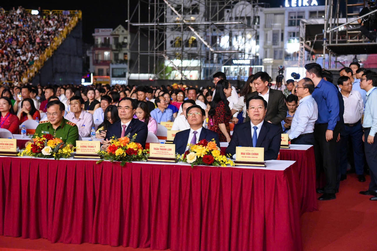 Bắc Ninh đón nhận Bằng UNESCO ghi danh Nghề làm tranh dân gian Đông Hồ
