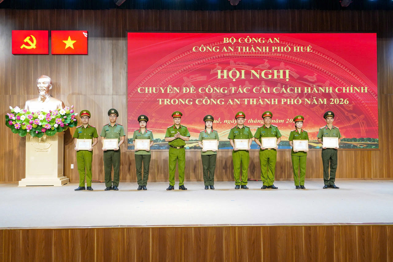 CA TP Huế: Tăng cường cải cách hành chính, nâng cao hiệu quả phục vụ Nhân dân 