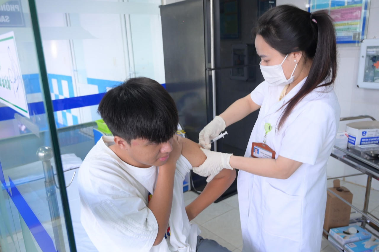 Sở Y tế tỉnh Lâm Đồng tạm dừng điều động viên chức