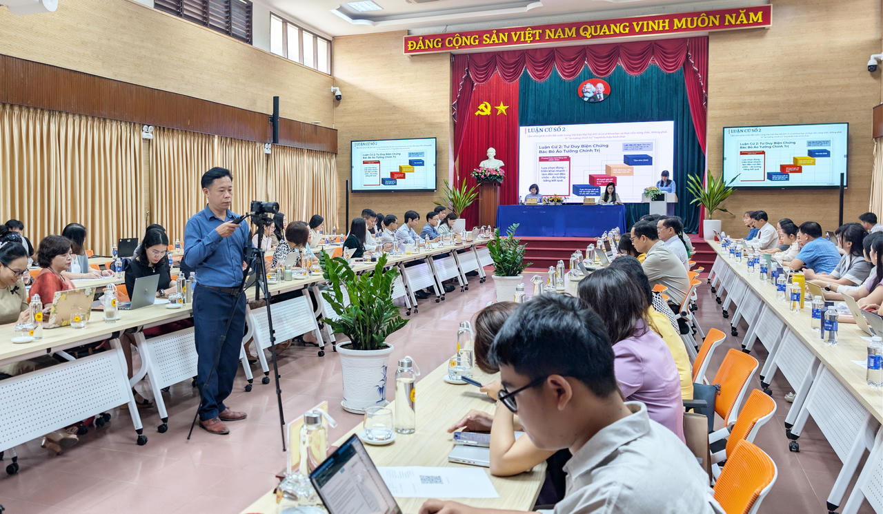 Hội thảo bảo vệ nền tảng tư tưởng của Đảng, đấu tranh phản bác các quan điểm sai trái