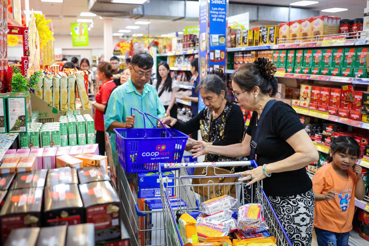 Saigon Co.op tăng cường dự trữ, đảm bảo nguồn cung cho người tiêu dùng an tâm mua sắm