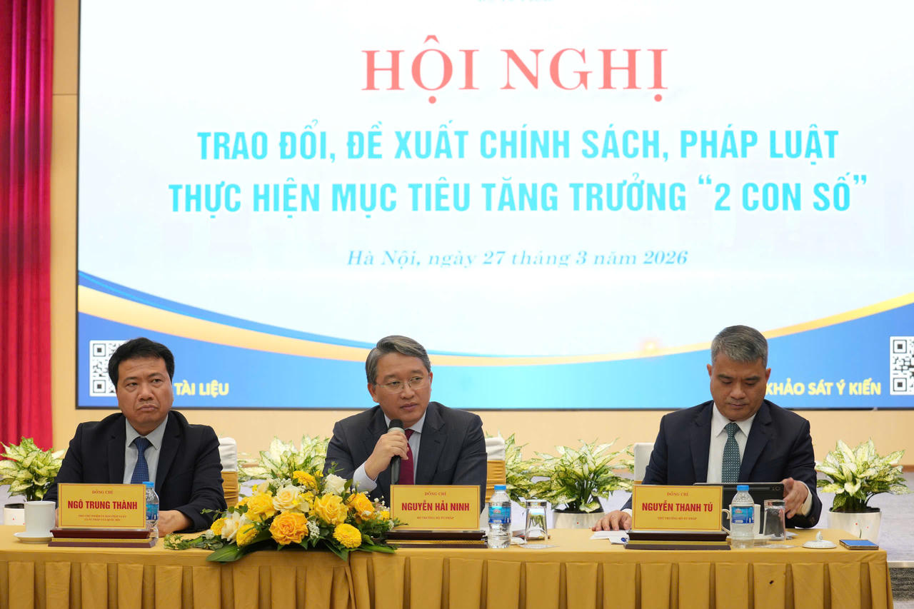 Bộ trưởng Nguyễn Hải Ninh chủ trì Hội nghị.