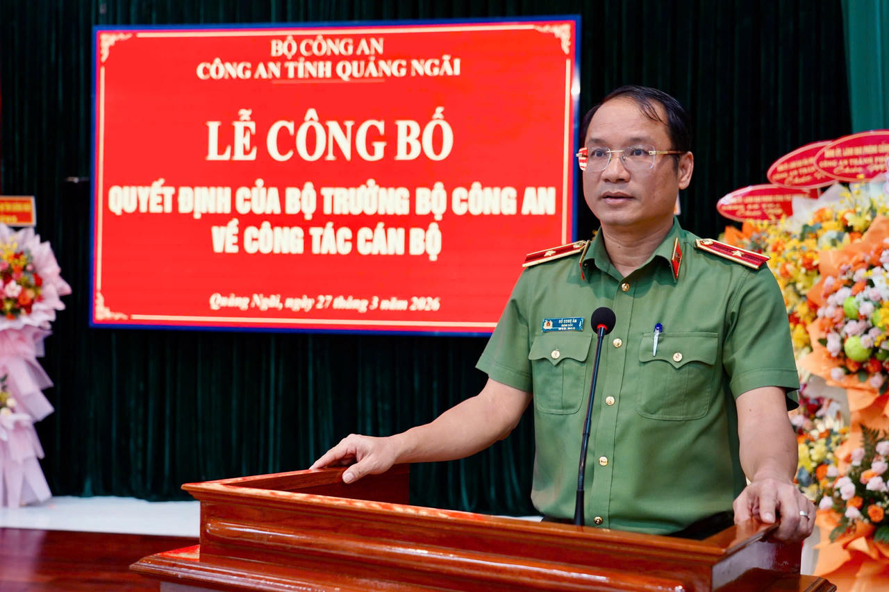 Thiếu tướng Hồ Song Ân, Giám đốc Công an tỉnh Quảng Ngãi phát biểu tại buổi lễ.