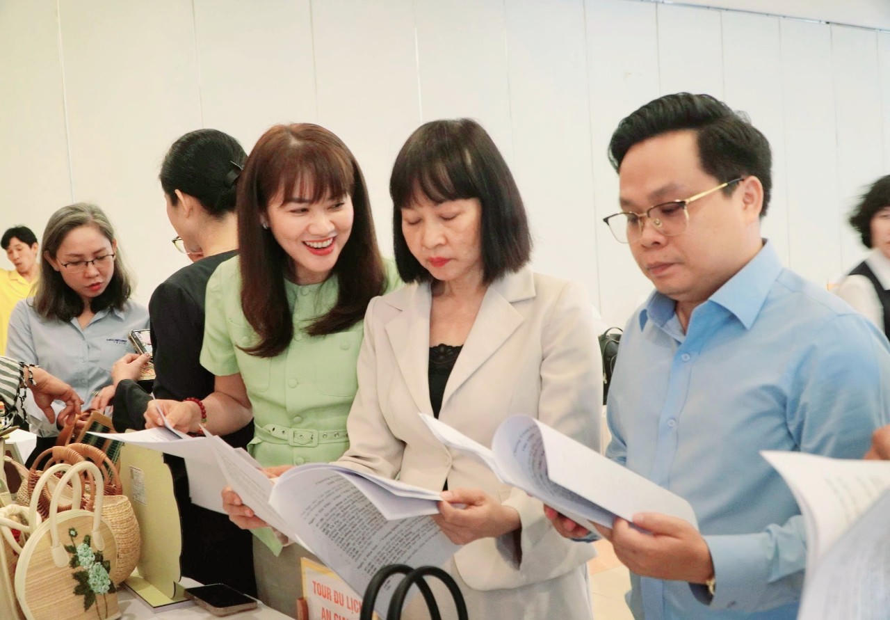 Chung sức xây dựng tour, tuyến, phát huy lợi thế du lịch An Giang 