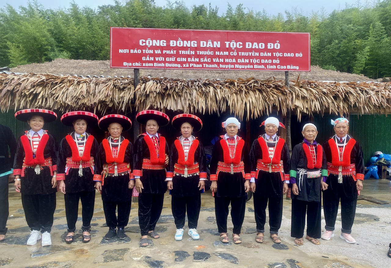 Cộng đồng dân tộc Dao Đỏ tại Cao Bằng. (Ảnh : Lê Hanh)