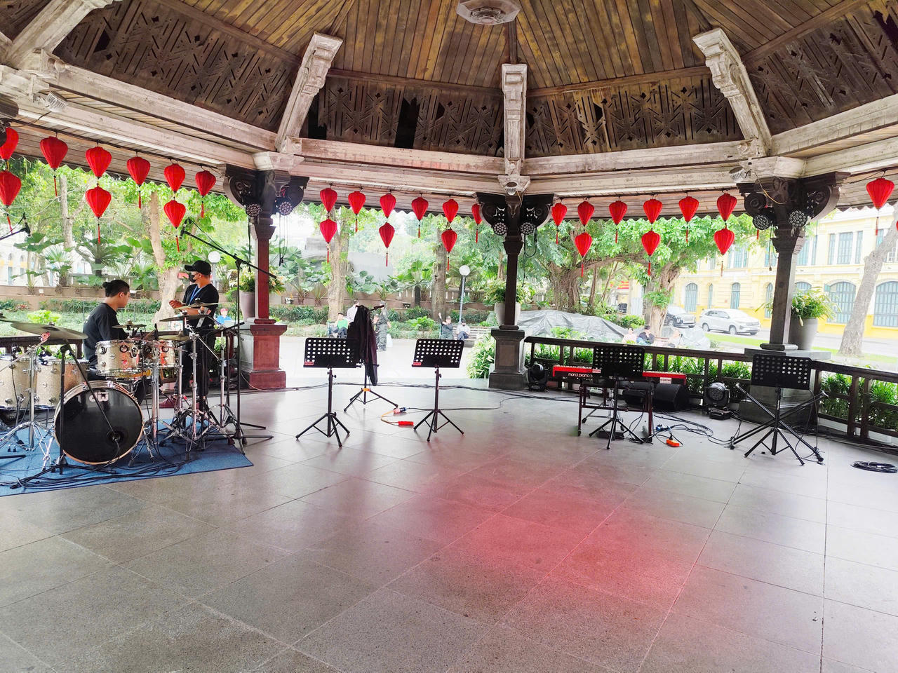 Công tác chuẩn bị được gấp rút tiến hành.