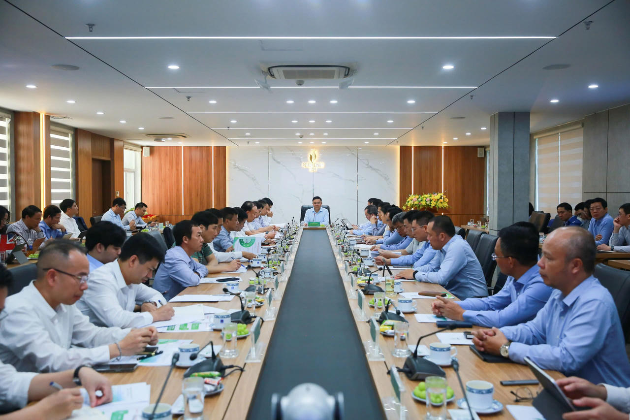 Quang cảnh buổi làm việc.&nbsp;