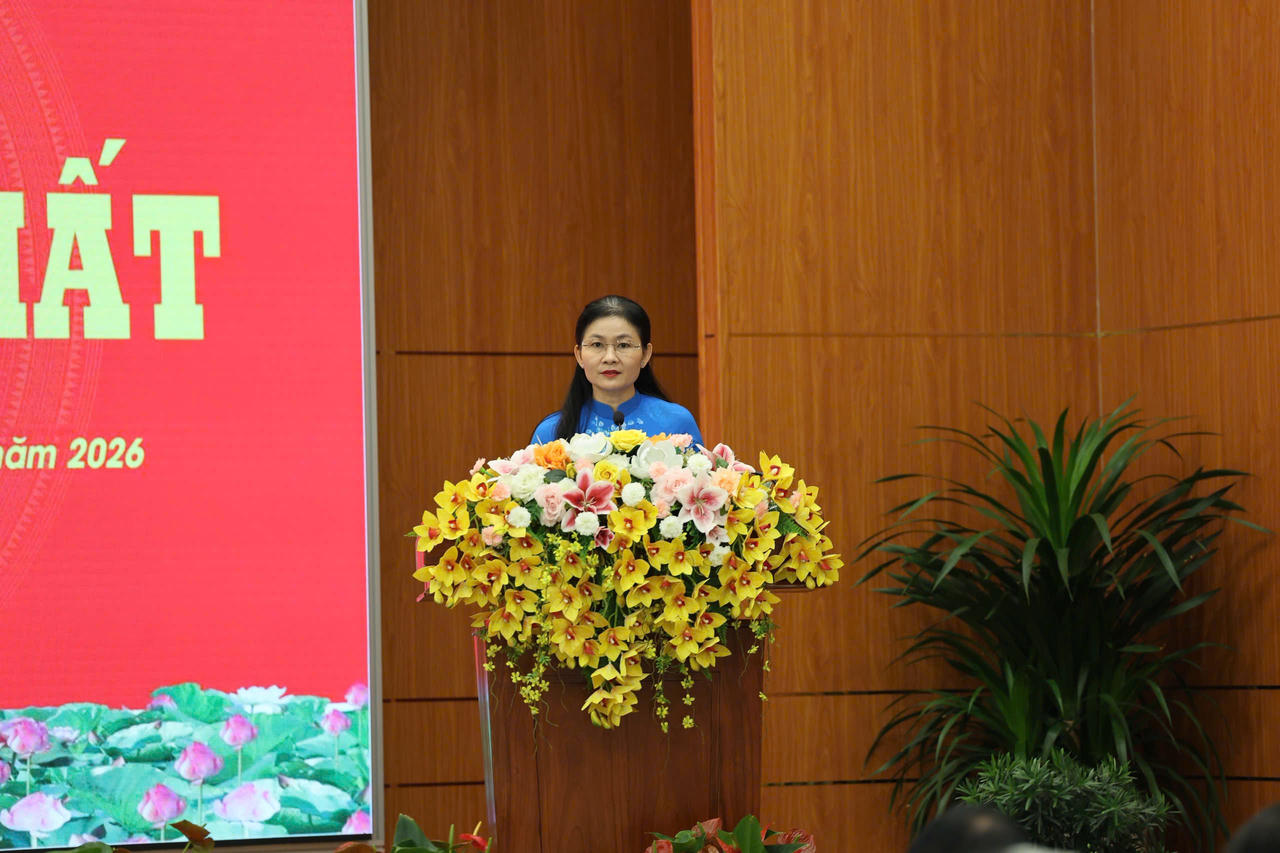 Bà Tôn Ngọc Hạnh.