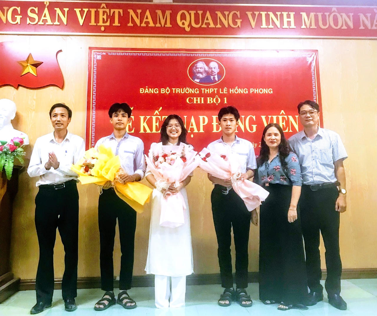 Ngôi trường “sinh ra trong chiến tranh”, lớn lên bằng khát vọng