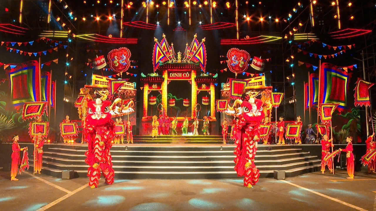 Các tiết mục biểu diễn trong Lễ hội Dinh Cô.