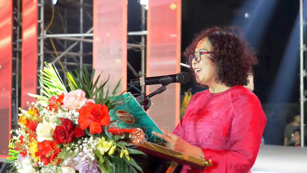 Nhà báo Đỗ Thị Thanh Bình - Phó Tổng Biên tập Báo Thiếu niên Tiền Phong phát biểu tại chương trình.