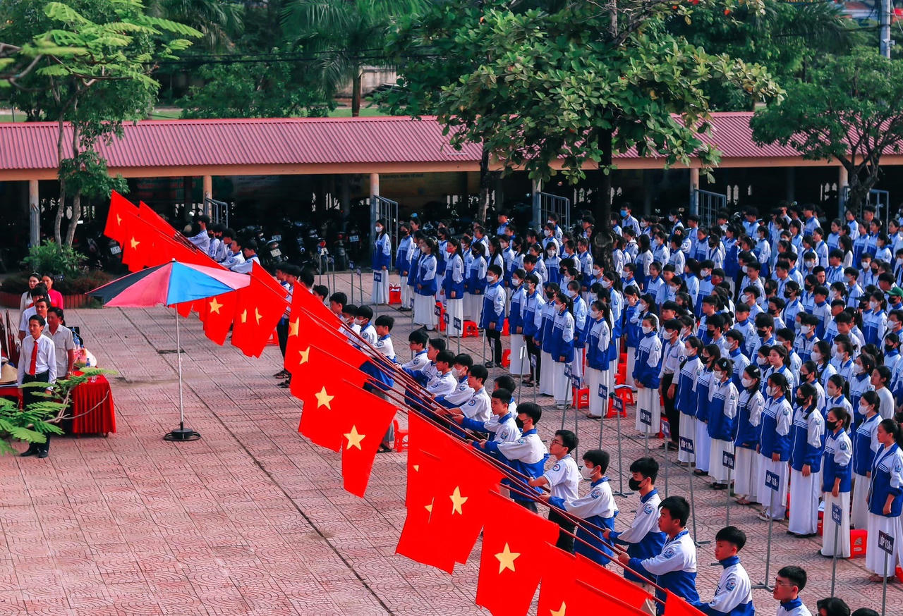 Ngôi trường “sinh ra trong chiến tranh”, lớn lên bằng khát vọng