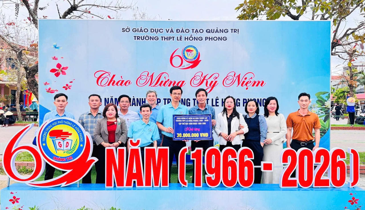 Ngôi trường “sinh ra trong chiến tranh”, lớn lên bằng khát vọng