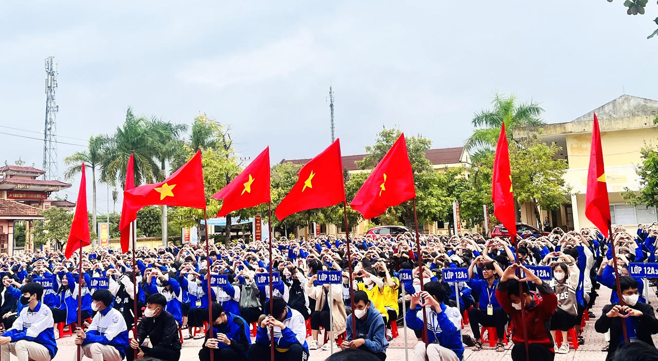 Ngôi trường “sinh ra trong chiến tranh”, lớn lên bằng khát vọng