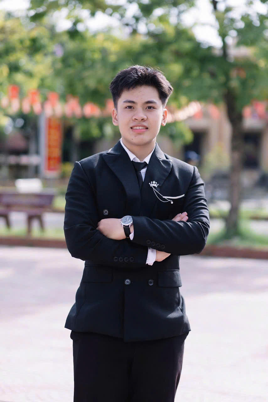 Ngôi trường “sinh ra trong chiến tranh”, lớn lên bằng khát vọng