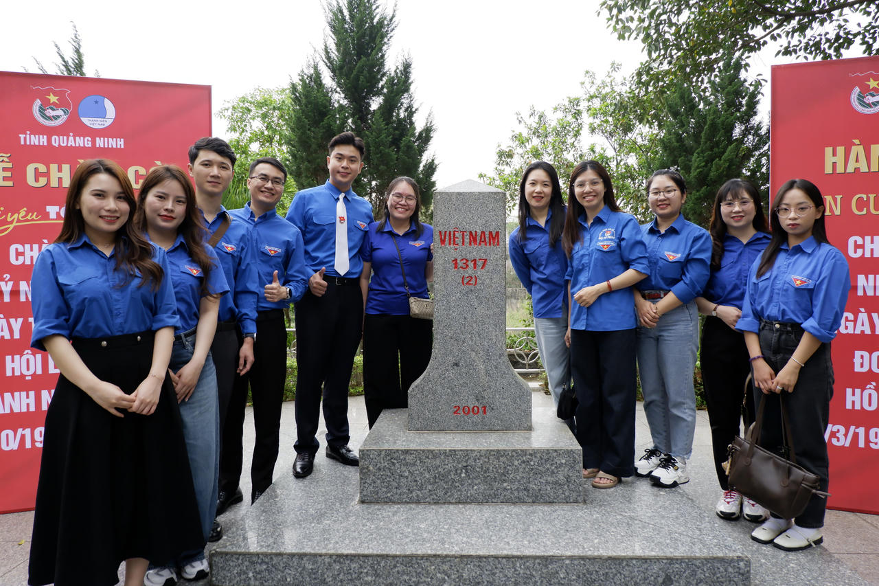 Đoàn Thanh niên Bộ Tư pháp tổ chức Chương trình “Hành trình biên cương Tổ quốc” tại Quảng Ninh
