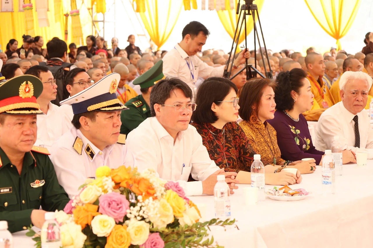 Các đại biểu tham dự Đại lễ.