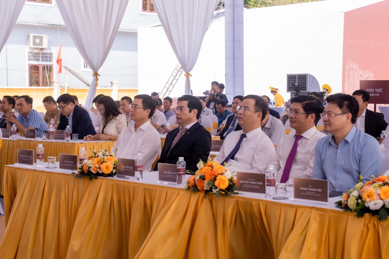 Đại biểu tham dự lễ khởi công dự án Vlasta Premier – Phú Hộ