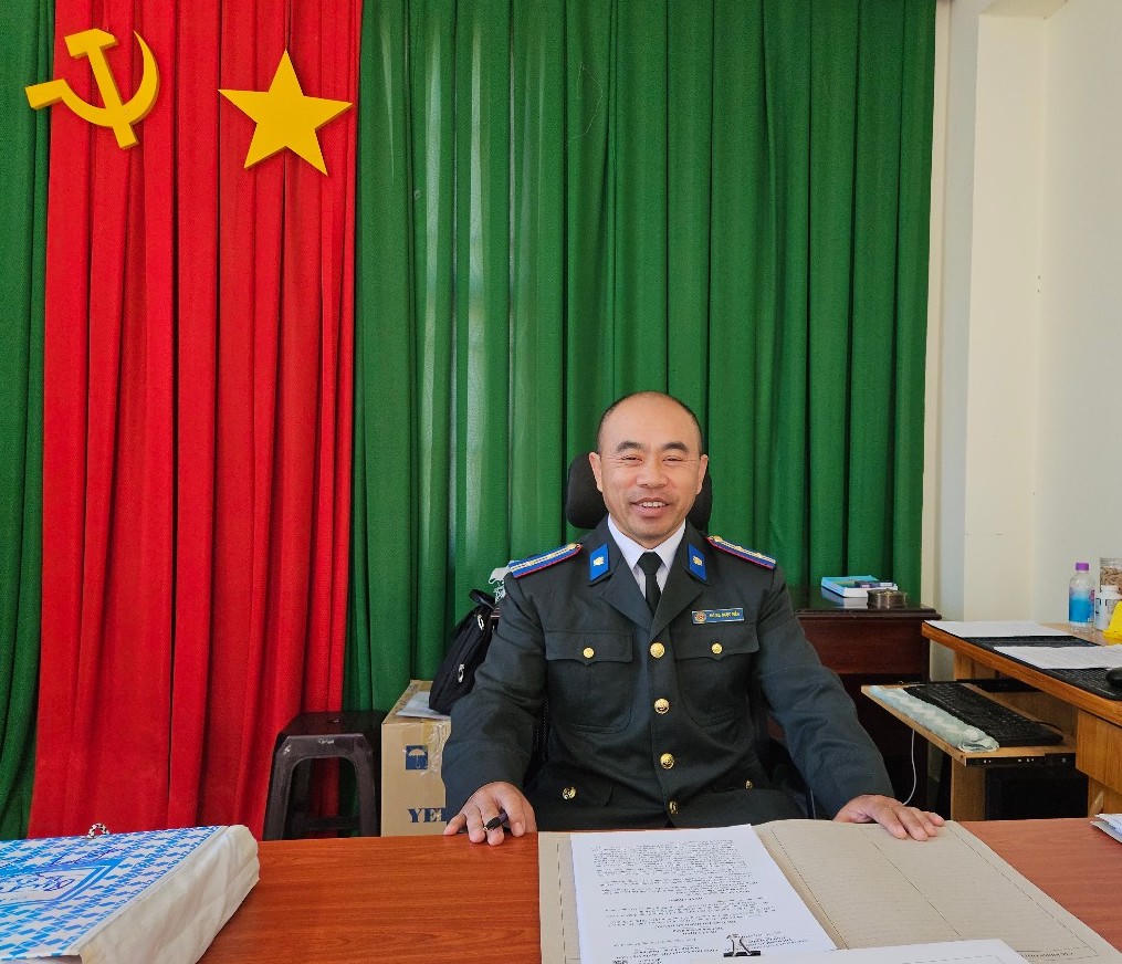 Chấp hành viên Đỗ Nguyễn Ngọc Hiển vui mừng vì được tiếp tục với nghề THADS.