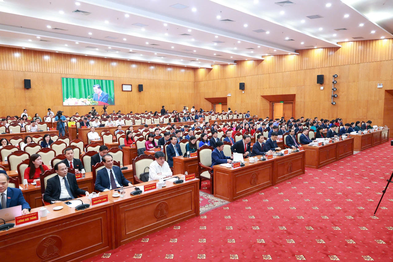 Các Đại biểu tham dự kỳ họp