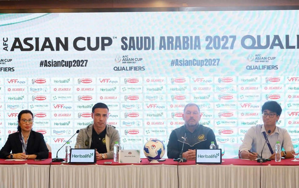 Ông Peter&nbsp;Cklamovski&nbsp;Huấn luyện viên&nbsp;ĐTQG Malaysia chia sẻ tại họp báo