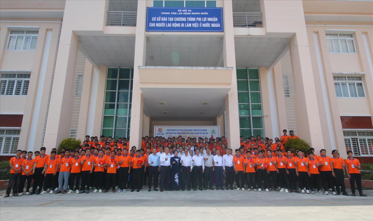 Khai trương cơ sở đào tạo Chương trình phi lợi nhuận cho người lao động đi làm việc ở nước ngoài