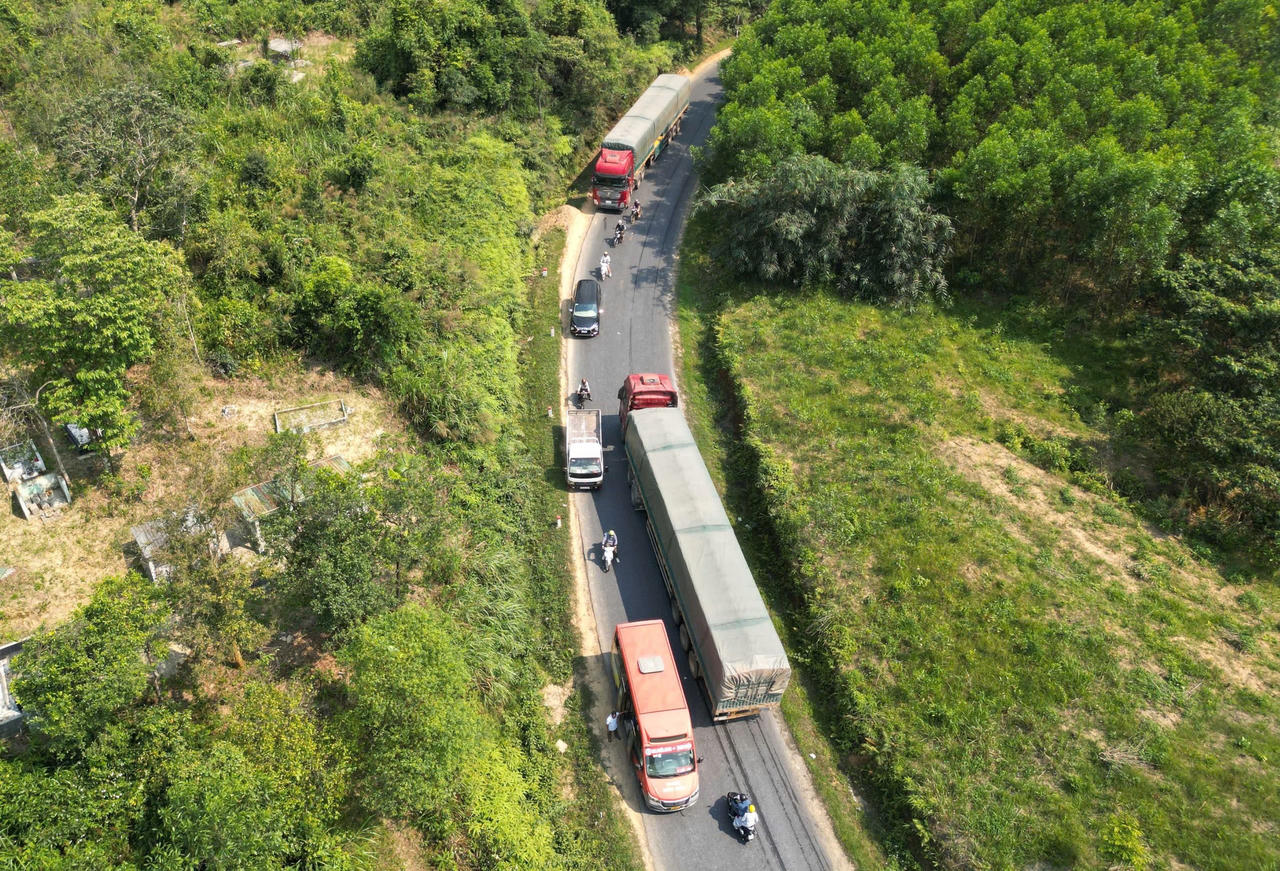 Tăng cường đảm bảo an toàn giao thông trên tuyến Quốc lộ 49 (Huế)