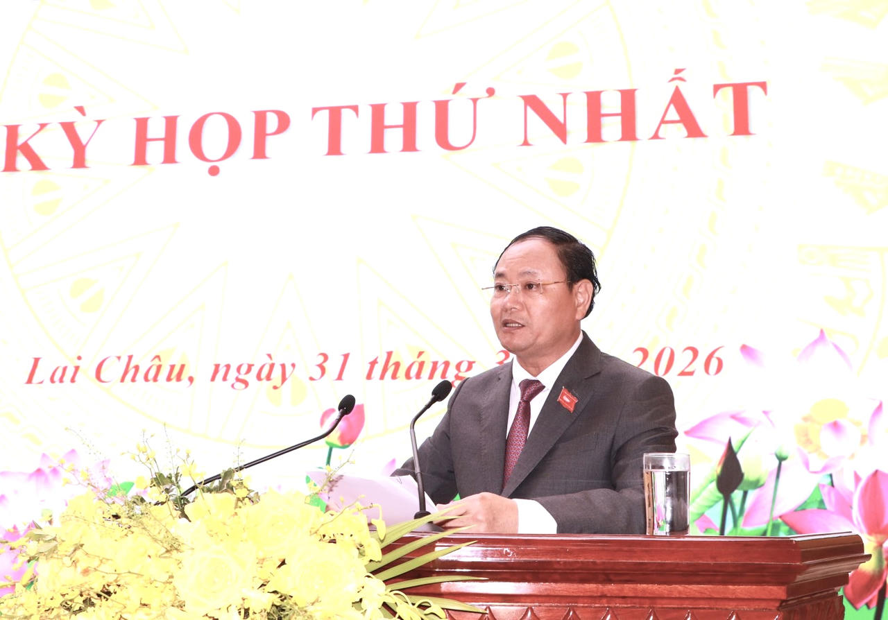 Ông Lê Minh Ngân - Uỷ viên Ban Chấp hành Trung ương Đảng, Bí thư Tỉnh uỷ Lai Châu được tín nhiệm bầu giữ chức Chủ tịch HĐND tỉnh Lai Châu khoá XVI.