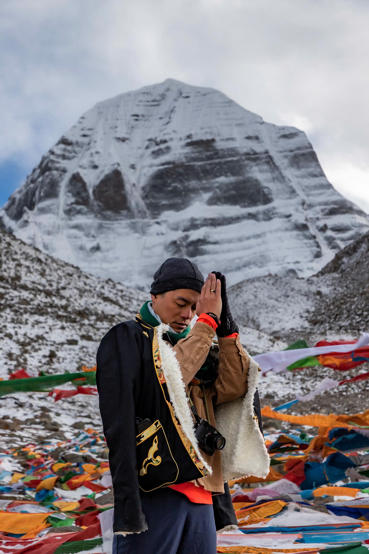 Nguyễn Mạnh Duy, người chinh phục Everest ra mắt sách ảnh về Himalaya