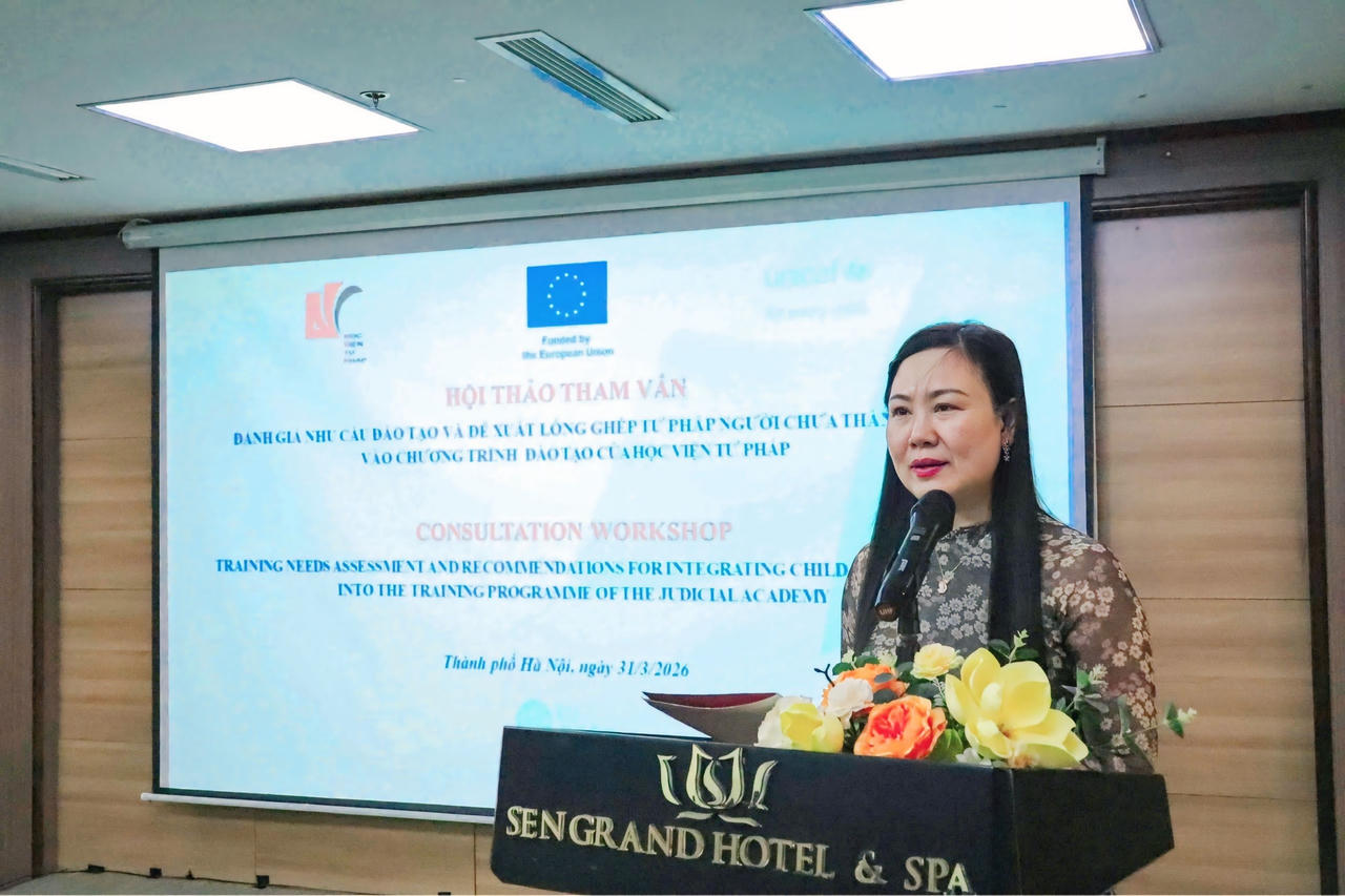 NGƯT. PGS.TS&nbsp;Nguyễn Minh Hằng phát biểu khai mạc.