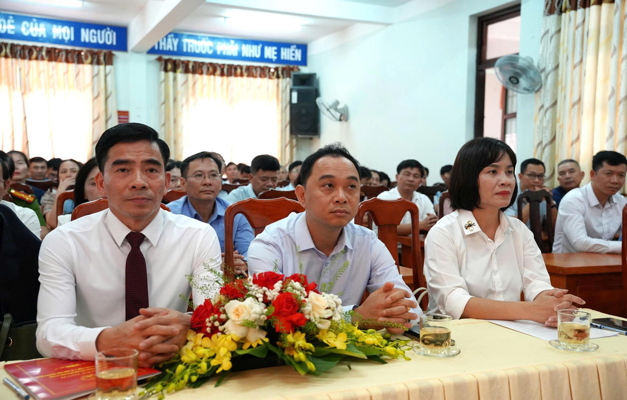 Đại biểu dự hội nghị.