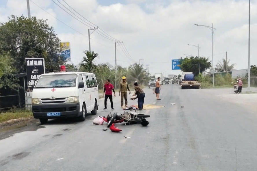 Đồng Tháp: Liên tiếp xảy ra tai nạn giao thông làm 2 người tử vong