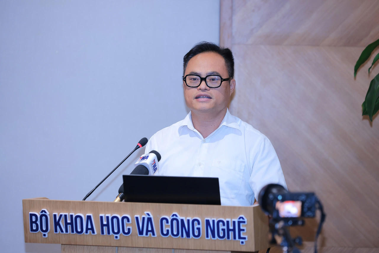 Ông Thái Hữu Lý - Trưởng phòng Phát triển dịch vụ, Trung tâm Internet Việt Nam (VNNIC), thông tin về việc đấu giá tên miền hai ký tự .vn.